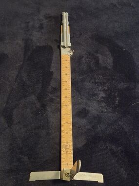 Dritz Skirt Marker with Ruler - Wood Tone
